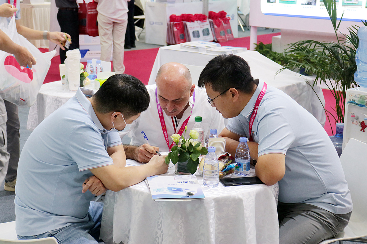 The “Weight Loss Expert” at the Shenzhen Security Expo! ZipBank’s high-efficiency, lossless compression technology has sparked a lot of discussion.