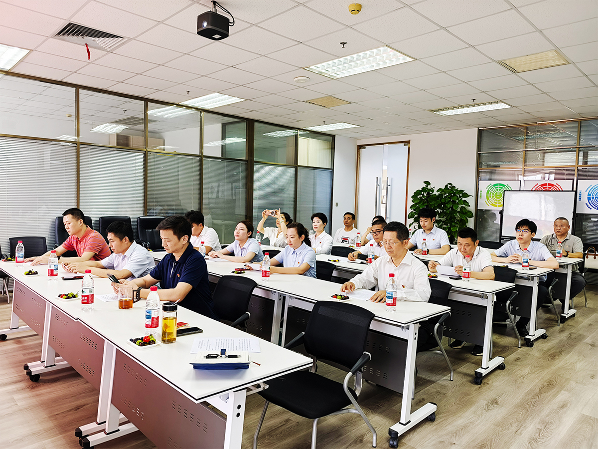 共庆建党105周年，徽商商会党员学习活动在聚芯光禾召开
